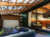 The Birdhouse Mt Baker Cabin with Private Hot Tub Wood Stove and EV Charger