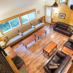 Evergreen Lodge Spacious 12BR Retreat in Deming
