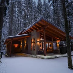 Luxury Forest Escape • Hot Tub & Fireplace