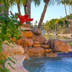 Gilbert Luxury Lakefront Home | Private Dock, Kayaks, Pool/Spa & Game Room