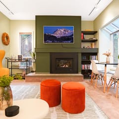 Fern Nook Snowater Condo with King Bed Indoor Pools Hot Tub and Sauna Near Mount Baker