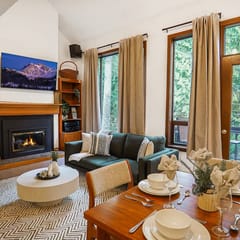 Mt. Baker + condo + pool + hot tub + sauna