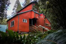 Mt Baker Haven Getaway + 2BR Cabin w/Fireplace
