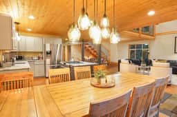 Sweeping Mt Baker Retreat | Game RM, Hot Tub, A/C