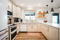 Embrace Luxury & Leisure in Mesa AZ!