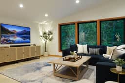 Mt Baker Luxe Home| Hot Tub, King Suites, Dogs Ok