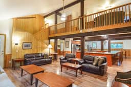 Evergreen Lodge Spacious 12BR Retreat in Deming - Image 4