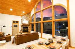 The Astor | Hot Tub & Chef’s Kitchen - Image 2