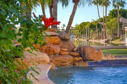 Rare Lakefront Escape | Pool, Spa & Kayaks - Image 5