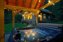 Silver Lake Chalet | Hot Tub, Dock + 3 Kings - Image 2