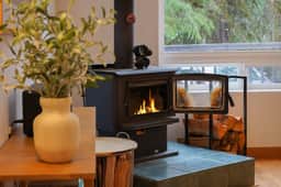 Cozy Mt. Baker Escape • Fireplace • Pets - Image 4