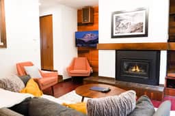 Summit Suite | Pools, Hot Tubs + Fireplace - Image 5