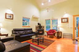 Glacier Pines | King Bed, Fireplace + AC - Image 3