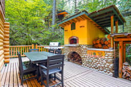 Mt Baker Forest Cabin with BBQ & Firepit, Dogs Ok - Image 2