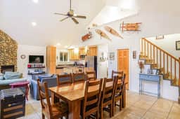 Mt Baker Snowline Chalet with Private Hot Tub and Fireplace - Image 3