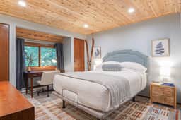 Still Mountain Retreat Remodeled Snowater Retreat with Fireplace and Indoor Pools - Image 5