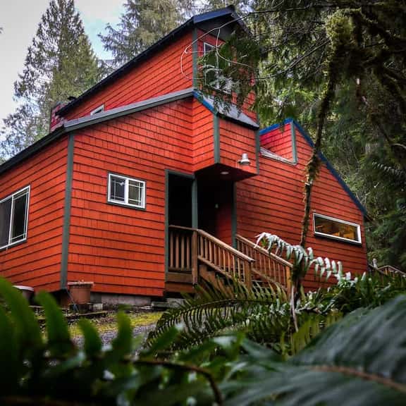 Mt Baker Haven Getaway-2BR Cabin with Fireplace - Image 1