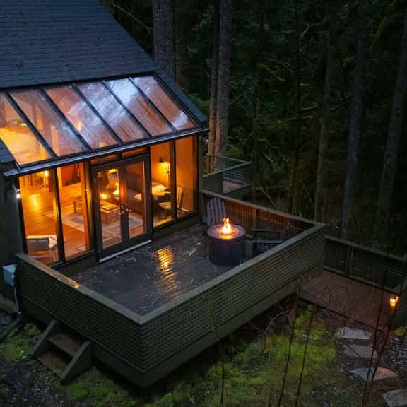 Skywood Mid Century Cabin with Private Sauna and Forest Views Near Mt Baker - Image 1