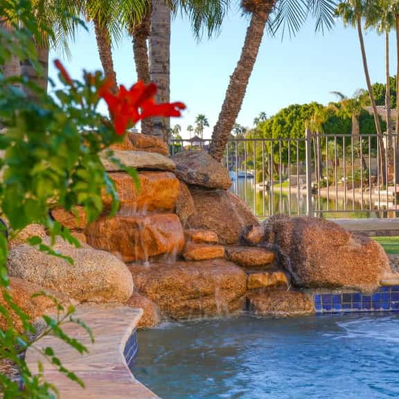 Gilbert Luxury Lakefront Home | Private Dock, Kayaks, Pool/Spa & Game Room - Image 1