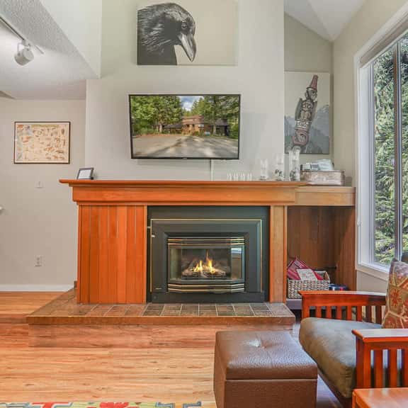 Mt Baker Ski Retreat With Indoor Pools and Two Queen Bedrooms - Image 1