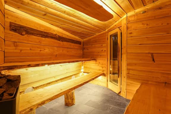 Restored Historic Cabin l Designed for Groups
