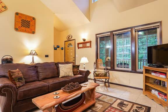 Hearthstone Cabin | Hot Tub + Fireplace · Sleeps 4