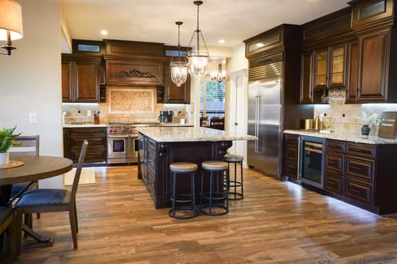 Escape the Cold!  Lake Oasis in Luxury