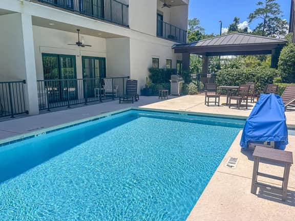 Seaglass Villa | Condo w/ King Bed + Pool Access
