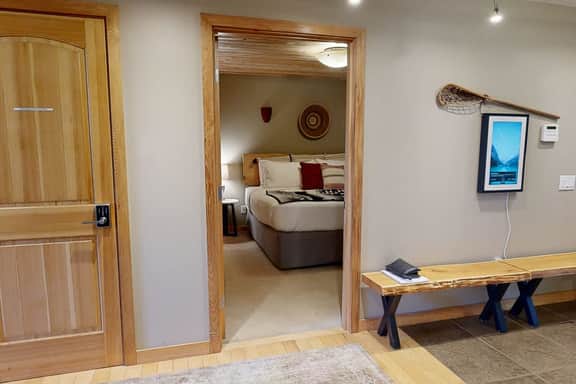 Mt. Baker Luxe Waterfront Home | Hot Tub | Acreage