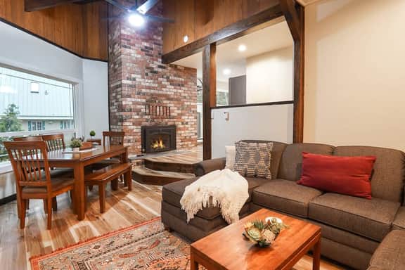 Mt Baker Haven Getaway-2BR Cabin with Fireplace - Image 2