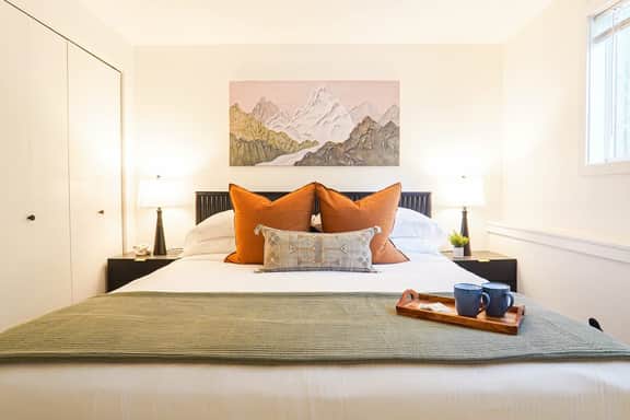 Pet-Friendly Mt. Baker Condo | Pool + Hot Tub - Image 2
