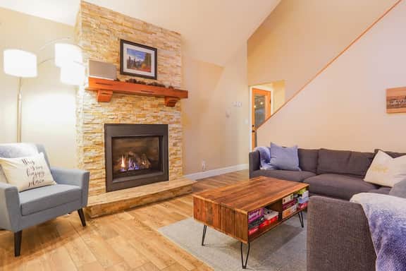 Mt Baker Base Camp with Hot Tub Game Room and Fireplace - Image 3