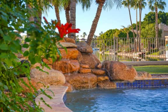 Rare Lakefront Escape | Pool, Spa & Kayaks - Image 5