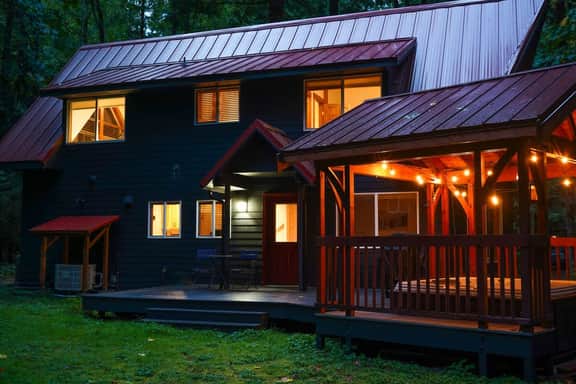 Wild Goose Lodge | Hot Tub + Bunk Room - Image 3