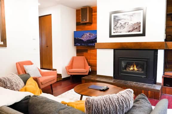 Summit Suite | Pools, Hot Tubs + Fireplace - Image 5