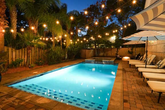 Serene Oaks Private East Beach Estate with Pool Spa and Five Minute Walk to Beach - Image 2
