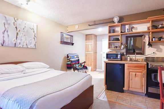 Fireside Suite Cozy Mt Baker Ski Basecamp for Two - Image 3