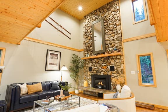 Sweeping Mt Baker Retreat | Game RM, Hot Tub, A/C