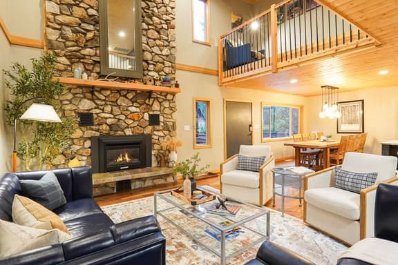 Mt. Baker Lodge | Hot Tub, Game Room + Pool - Image 1